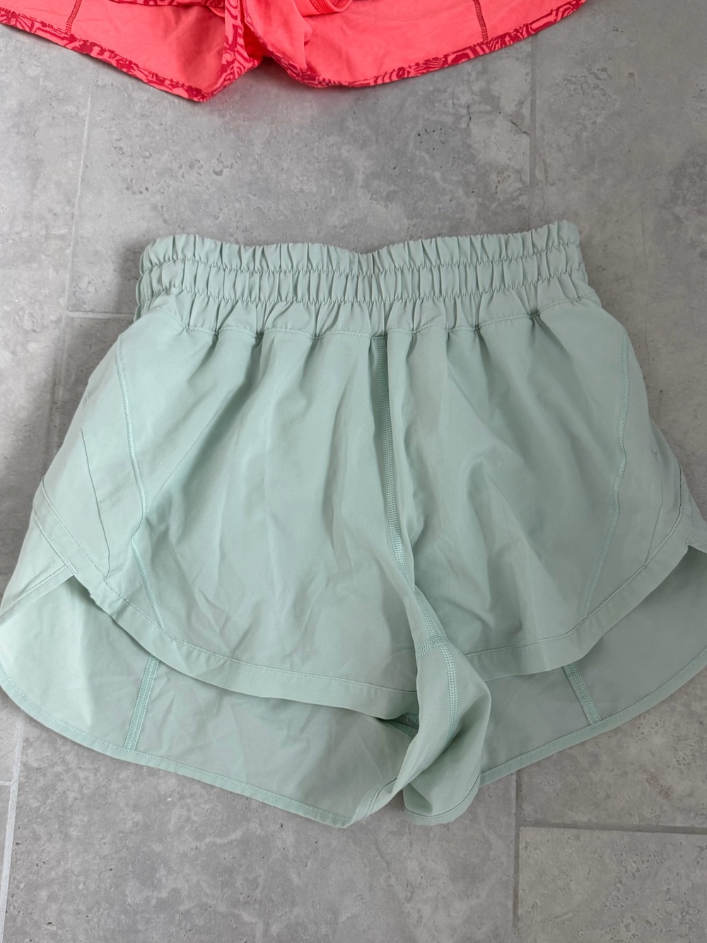 Lululemon track that high rise 3” inseam 4 delicate mint